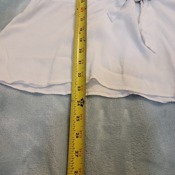 Kismet white flowy front tie blouse size M - Picture 11 of 11